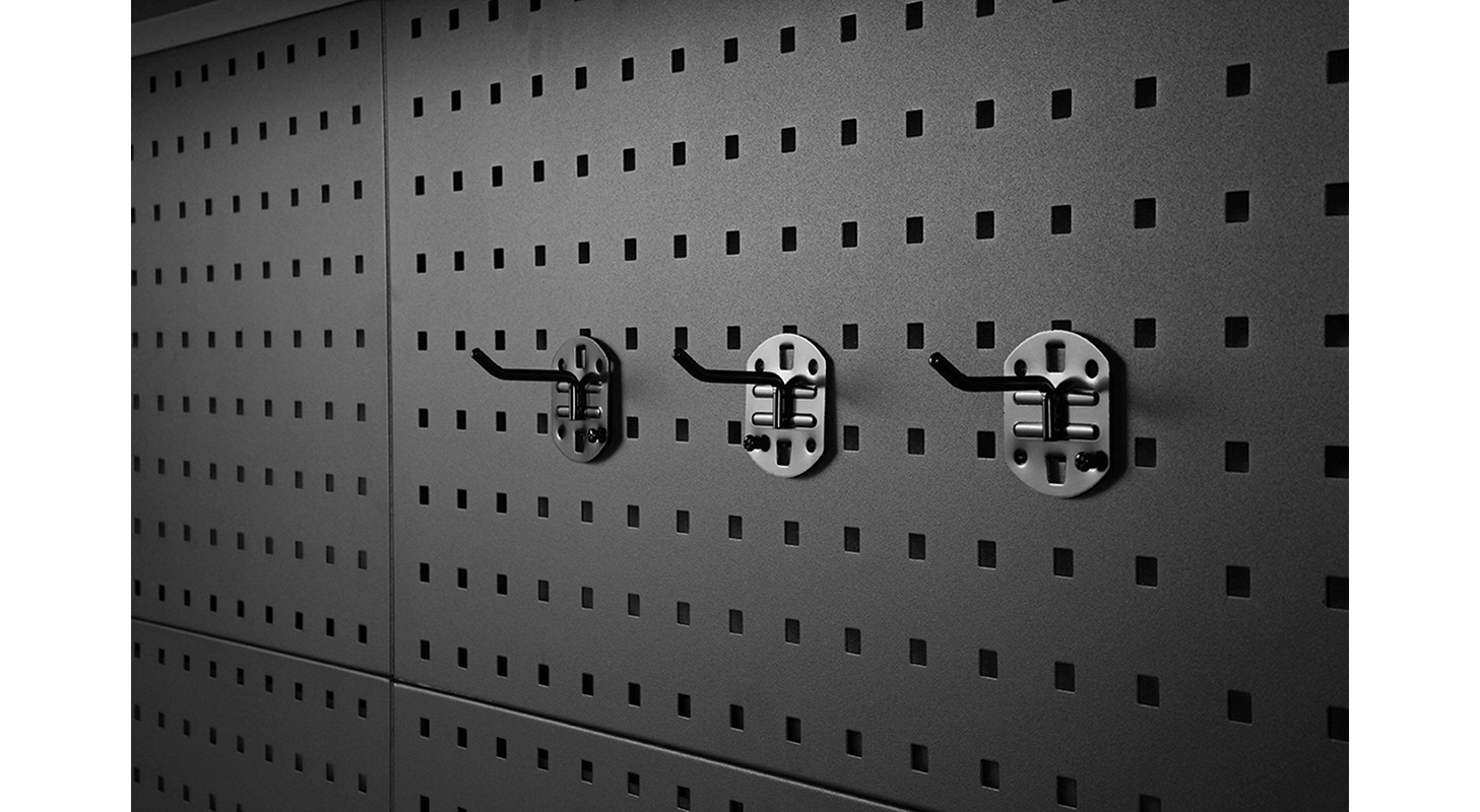 8152_2605_1_webZMpZmPmfYBovS Modernes 10x10-Lochmaß zur flexiblen Wandgestaltung.